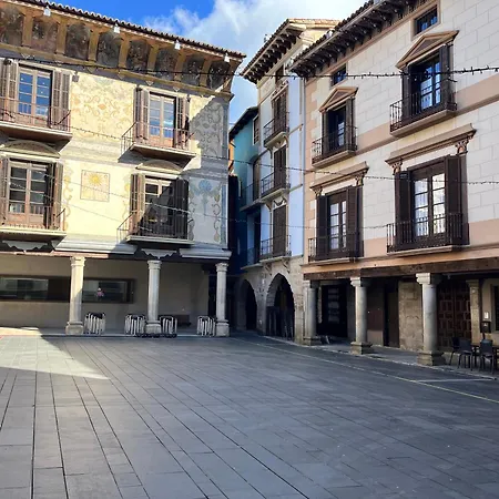 Angelus Plaza Mayor De Graus