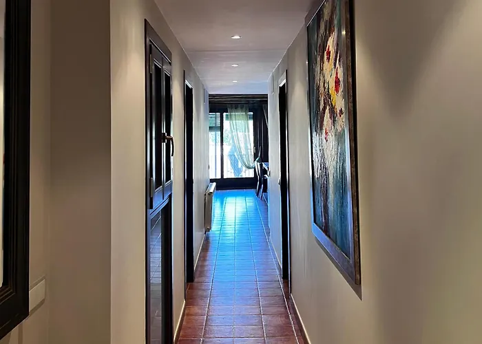 Angelus Plaza Mayor De Graus